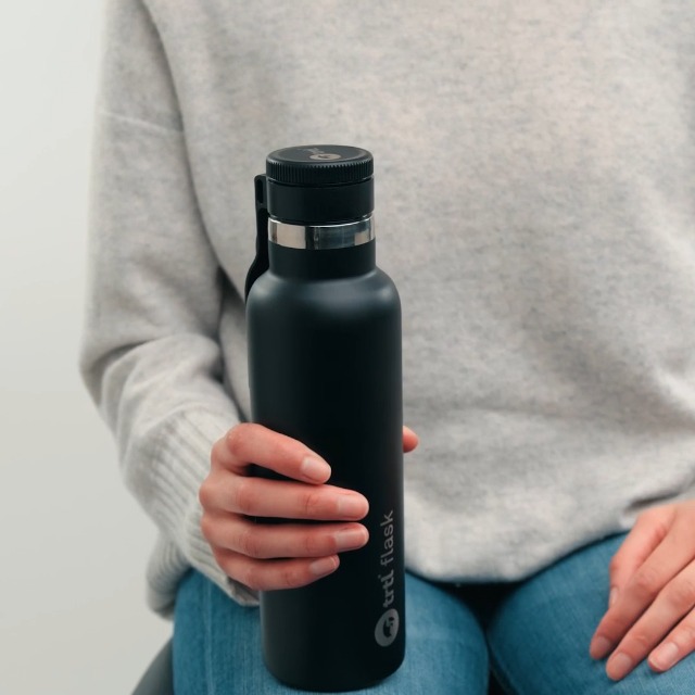 【在庫処分】Trtl Flask, Travel Water Bottle - Amazon.com: trtl Travel Water Bottle Flask- Insulated Water Bottle
